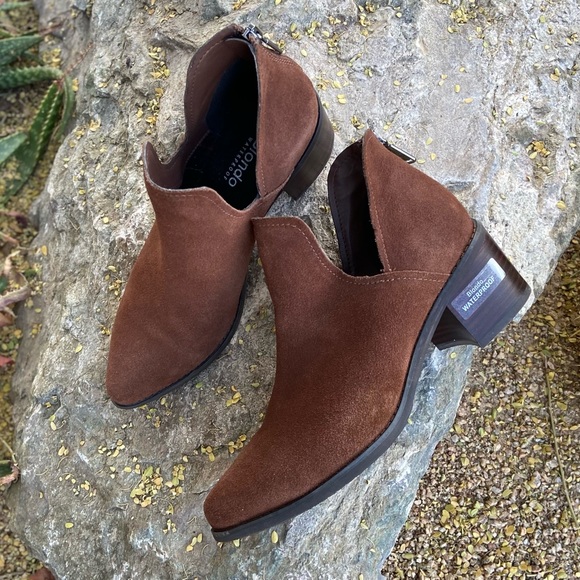Leather Booties Chocolate Suede ⭐️ LIKE NEW + Waterproof - Picture 4 of 14